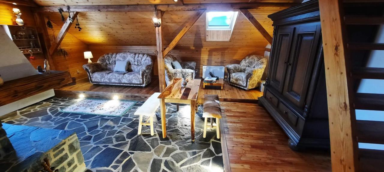 Podkrovie V Zeleni - Privat Štrba Exteriör bild